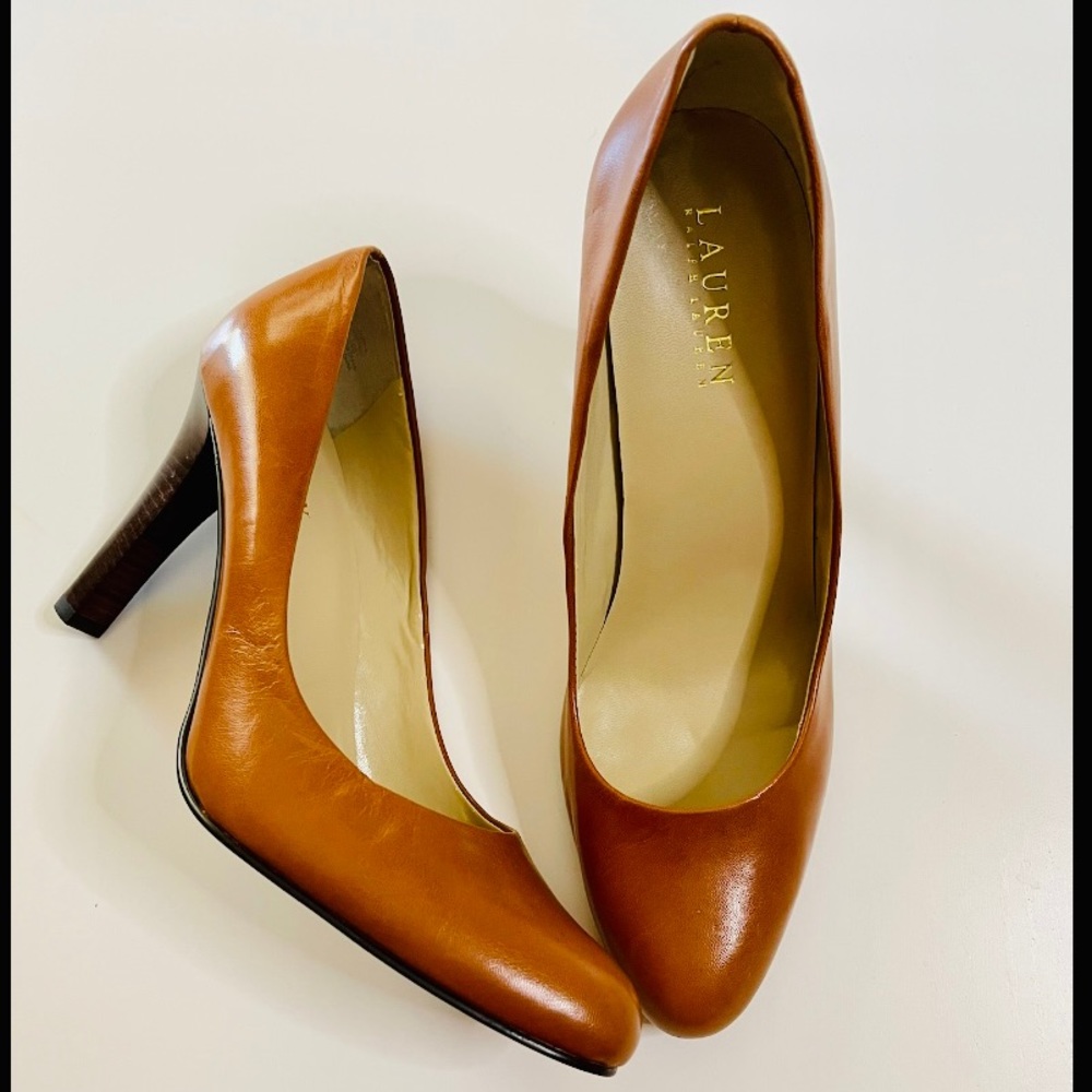 NWOT RALPH LAUREN PUMPS